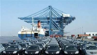 البحر الأحمر.. وصول 190 سيارة للسويس قادمة من السعودية