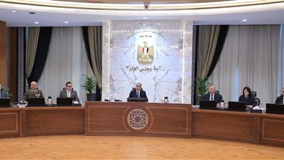 رئيس الوزراء يلتقي رئيس وكالة التعاون الدولي الكورية (كويكا) والوفد المرافق له