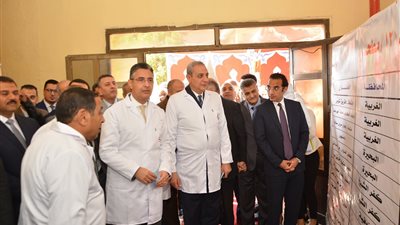 وزير التموين ومحافظ الغربية يتفقدان مطحن العاشر من رمضان بطنطا التابع لشركة مطاحن وسط وغرب الدلتا