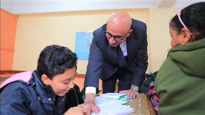 وزير التربية والتعليم يتابع انتظام العملية التعليمية خلال جولة مفاجئة في عدد من مدارس محافظتي الجيزة والقاهرة