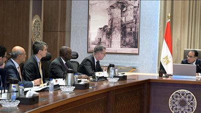 رئيس الوزراء يتابع مستجدات تنفيذ برنامج الطروحات الخاص بقطاع المطارات