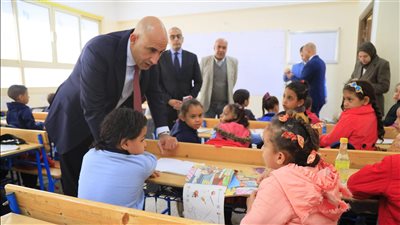 وزير التربية والتعليم يوجه بإرسال لجان لمدرستي 