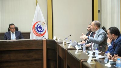 نائب رئيس مجلس الوزراء وزير الصحة يبحث التعاون مع شركة أبوظبي لتعزيز التحول الرقمي في القطاع الصحي المصري