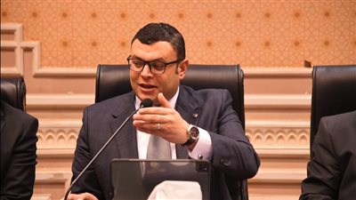 وزير الإسكان يناقش خطة عمل الوزارة مع لجنة الإسكان والمرافق العامة والتعمير بمجلس النواب