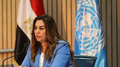 وزيرة التنمية المحلية تستعرض تقريراً حول مجالات التعاون المشترك بين الوزارة وبرنامج الأغذية العالمي على أرض المحافظات