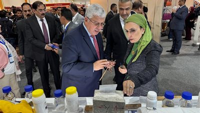 وزير التعليم العالي يشارك في فعاليات ملتقى الصناعة برعاية رئيس الجمهورية وحضور رئيس الوزراء