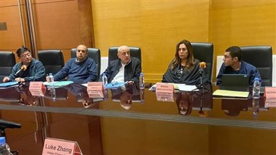 وزيرة التنمية المحلية ومحافظ الأقصر يبحثان فرص التعاون مع عدد من الشركات الصينية الرائدة في مجالات المجازر 