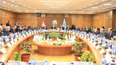 وزير التعليم العالي يترأس اجتماع المجلس الأعلى للجامعات بجامعة السويس