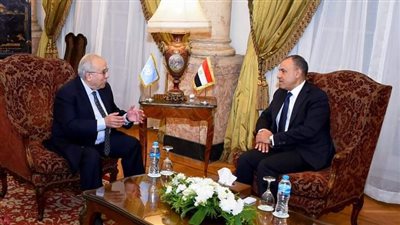 وزير الخارجية يستقبل المبعوث الشخصي لسكرتير عام الأمم المتحدة للسودان