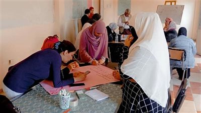 لليوم الثاني.. تعليم الكبار بالسويس يواصل الدورة التدريبية لمعلمي محو الأمية