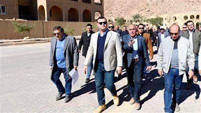 وزير الإسكان يتفقد سير العمل بمنطقة الزيتونة بمشروع تطوير موقع التجلى الأعظم بمدينة سانت كاترين