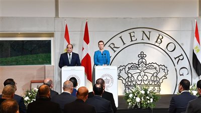 الرئيس السيسي يقيم مأدبة عشاء علي شرف ملك الدنمارك والملكة ماري