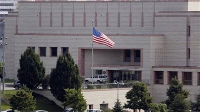 السفارة الأمريكية تطلب من رعاياها مغادرة سوريا على الفور