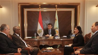 وزير الزراعة يستقبل المدير الاقليمي للايفاد لبحث المشروعات الزراعية المشتركة بين الوزارة والمنظمة الدولية