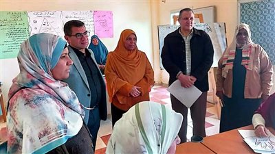 تكريم خمسة من معلمي محو الأمية في الدورة التدريبية لتعليم الكبار بالسويس