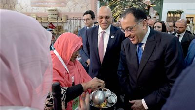 رئيس الوزراء يفتتح الدورة السادسة لمعرض 