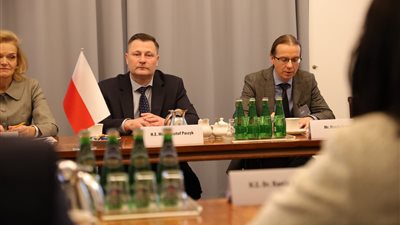 المشاط تعقد جلسة مباحثات موسعة مع نظيرها البولندي