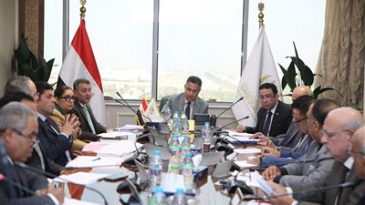 وزير التموين يترأس اجتماع اللجنة العليا للمطاحن لمتابعة انتظام العمل بمنظومة الطحن والاطمئنان على جودة الدقيق المدعم