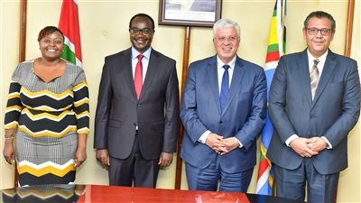 عاشور يبحث تعزيز التعاون مع كينيا لتطوير التعليم العالي في إفريقيا