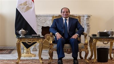 الكاف يمنح الرئيس المصري جائزة رفيعة في حفله السنوي