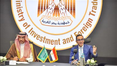 وزير الاستثمار يلتقى وزير الصناعة والثروة المعدنية بالمملكة العربية السعودية خلال زيارته للقاهرة