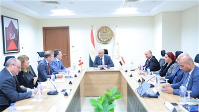 وزير التعليم يبحث مع سفير كندا بالقاهرة آفاق التعاون المستقبلية لتطوير التعليم قبل الجامعي في مصر