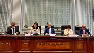 وزير السياحة والآثار يشارك في اجتماع مجلس النواب لمناقشة بيان الوزارة بشأن استراتيجيتها لتعزيز قطاعي السياحة والآثار