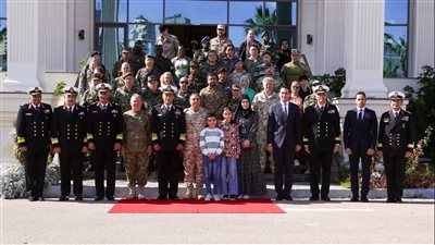 القوات المسلحة تنظم زيارة لعدد من الملحقين العسكريين المعتمدين بجمهورية مصر العربية إلى قيادة القوات البحرية