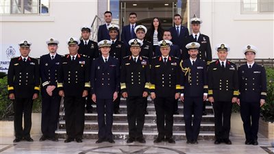 القوات البحرية توقع عقد إتفاق مع إدارة الهيدروجرافيا البحرية الفرنسية