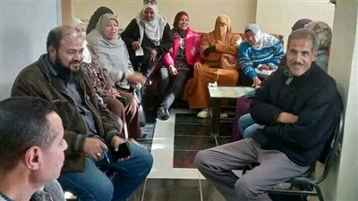 مدير تعليم الكبار بالسويس تعقد إجتماعاً لموظفى الفرع لمناقشة الورقة الإمتحانية المطورة