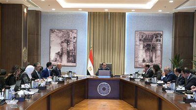 رئيس الوزراء يتابع مستجدات الموقف التنفيذي لبرنامج رد الأعباء التصديرية