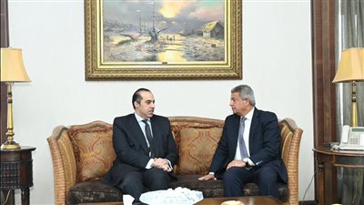 وزير الشئون النيابية والقانونية والتواصل السياسي يلتقي رئيس المجلس الأعلى لتنظيم الإعلام