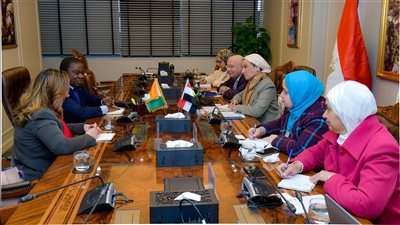 وزيرة البيئة تلتقي سفير كوت ديفوار بالقاهرة لبحث تعزيز التعاون الثنائي في مجال البيئة والمناخ