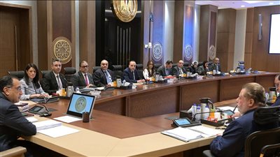 رئيس الوزراء يترأس اجتماع المجموعة الوزارية الاقتصادية