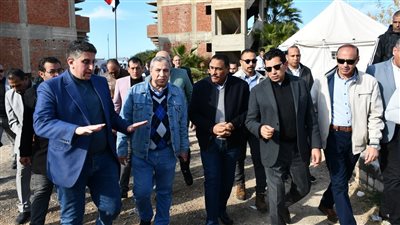 وزير الشباب والرياضة ومحافظ مطروح يتفقدان مركز تدريب الكشافة البحرية