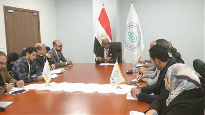الرعاية الصحية بالسويس تعقد اجتماعها التوجيهي الأول لمدير عام فرع الهيئة 