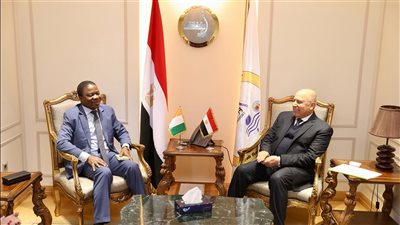 الوزير يبحث مع سفير جمهورية كوت ديفوار بالقاهرة تحقيق انطلاقة كبيرة للتعاون المشترك 