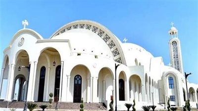 أجراس كاتدرائية ميلاد المسيح بالعاصمة الإدارية تدق السابعة مساء