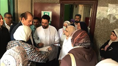 نائب وزير الصحة يتفقد مستشفيات الجيزة ويوجه بتعزيز الانضباط الإداري وتحسين جودة الخدمات الصحية