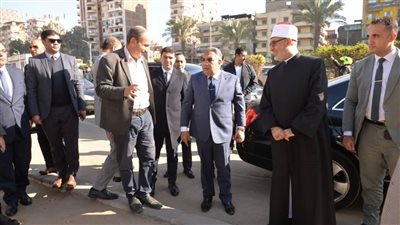 محافظ الدقهلية ومفتي الجمهورية ويشهدان تسليم موقع فرع الإفتاء بالمنصورة