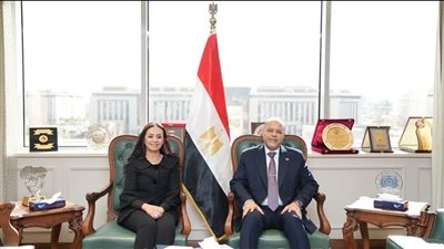 وزيرا العمل والتضامن يترأسان إجتماع  اللجنة التشريعية المُختصة بإعداد 