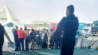 مغادرة 124 مواطناً سورياً ضمن الفوج الخامس من ميناء نويبع البحري