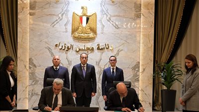 مدبولى: توجيهات من الرئيس بتقديم مختلف صور الدعم المُمكنة لتوطين صناعة السيارات في مصر 