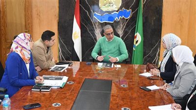 محافظ الفيوم يناقش آليات وخطط الانضمام لشبكة اليونسكو العالمية للمدن المبدعة 