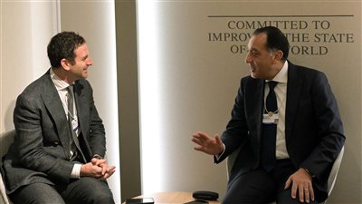 رئيس الوزراء يلتقى رئيس الشئون العالمية بمؤسسة 