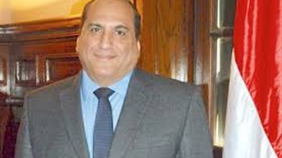  الدكتور حسن الفولي : الهيئة تيسر على المنتفعين بسرعة تسليم عقود الأراضى