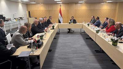 وزير الصحة يلتقي ممثلي شركة جنرال إلكتريك لمتابعة مشروع تصنيع أجهزة «السونار» في مصر