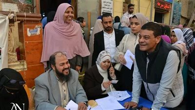 تعليم الكبار بالسويس تنظم قافلة طبية مجانية بالتعاون مع نقالبة الصيادلة