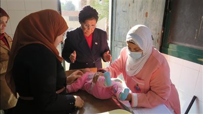 نائب وزير الصحة تتفقد وحدة طب أسرة سقارة بمحافظة الجيزة