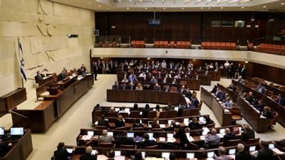 الكنيست يصدق على قراءة تمهيدية لقانون يسمح للإسرائيليين بامتلاك أراض بالضفة
